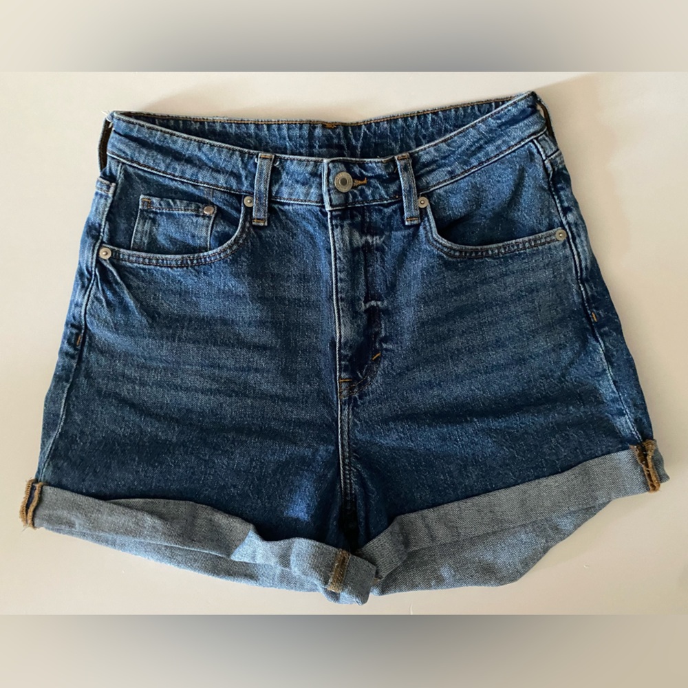 H&M Blue Jean Shorts Classic Denim Style